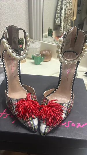 Betsey Johnson Walton red heel thumbnail 2