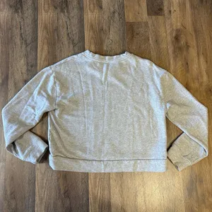 Juicy Couture Cropped Crew Neck Sweatshirt Gray Women’s Medium Crown Logo thumbnail 4