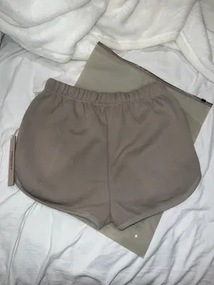Fear of god Essentials Women Smoke Shorts thumbnail 7