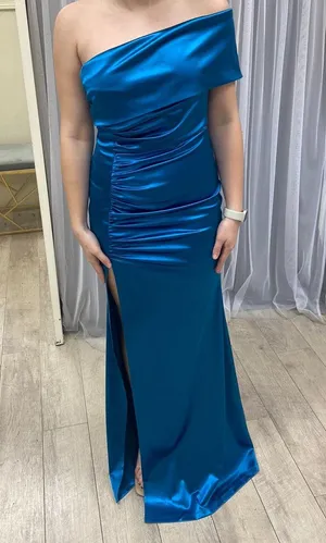 Prom Or Homecoming Dress thumbnail 1