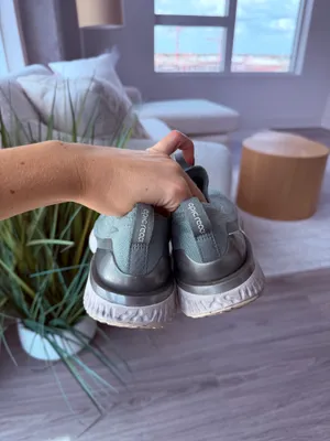 Nike Epic React Flyknit Blue / Gray Sneakers thumbnail 4
