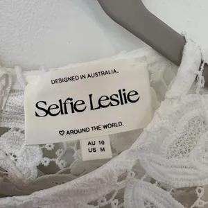 White Lace Dress (Selfie Leslie) thumbnail 3