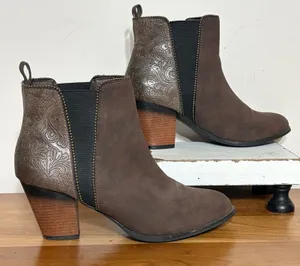 Maurices Rebel Brown Faux Suede Floral Embossed Ankle Boots 10M 111972-REBEL thumbnail 1