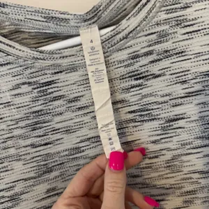 lululemon workout shirt thumbnail 2