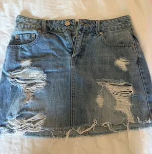 Forever 21 Jean skirt thumbnail 1