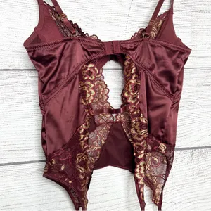 Frederick’s of Hollywood Burgundy Satin & Gold Lace Bustier w/ Garter Straps thumbnail 7