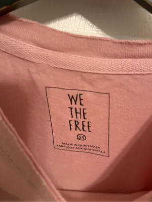 Free People The Perfect Boxy Cropped Tee in Pink thumbnail 4