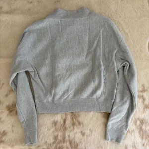 Champion Reverse Weave Mock Neck Cropped Sweatshirt Gray Women Small thumbnail 4