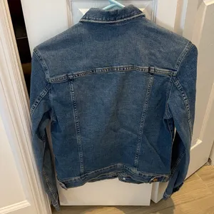 Women’s denim jacket thumbnail 2