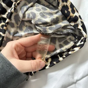 Chaus New York Womens Size Small‎ Cheetah Print Wrap Blouse 3/4 Sleeve Vintage thumbnail 6