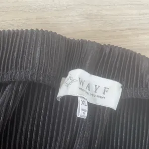 WAYF Black Wideleg Elastic Waist Pleated‎ Pinstripe Trousers Pants Size XL thumbnail 4