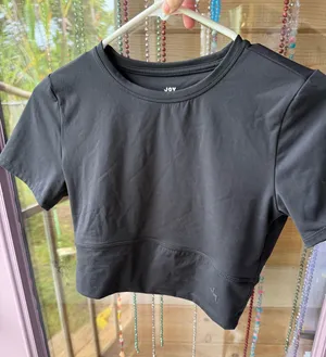 Joylab black cropped short-sleeve athletic t-shirt thumbnail 1