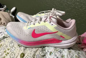 Nike Shoes Women’s thumbnail 1
