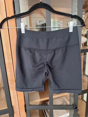 Gymreapers Infinity seamless shorts high waisted rise workout scrunch booty thumbnail 3