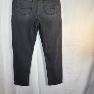 Women’s American Eagle Mom Jean Black Jeans Straight Leg Size 8 Preowned thumbnail 11