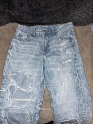 American Eagle Ripped Mom Jeans, Size 4 thumbnail 2