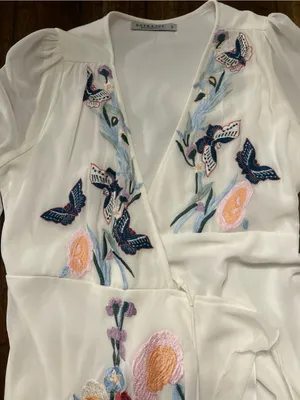 Hope & Ivy Maternity size 8-gorgeous embroidered wrap dress thumbnail 5