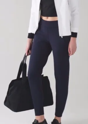 Lululemon Embrace The Space Pant Navy Blue Size 6 Travel Business Casual thumbnail 1
