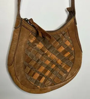 Vintage lucky brand woven leather crossbody bag small/med size‎ thumbnail 1