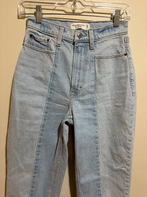 Abercrombie & Fitch Curve Love 90s Straight High Rise Jeans Two Tone 24/00 LONG thumbnail 8