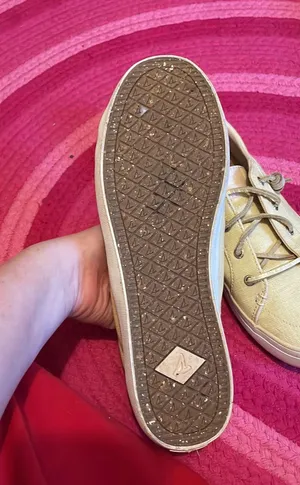 Yellow Shoes thumbnail 2