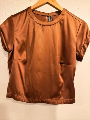 Anthropologie Copper Satin Casual Crop Baby Tee Size S thumbnail 2