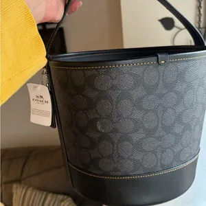 Authentic Coach Signature/Smooth leather w Celestial Cat Design bucket shoulder thumbnail 5