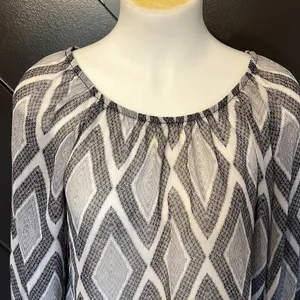 AB STUDIO Off Shoulder Top Size Medium thumbnail 5
