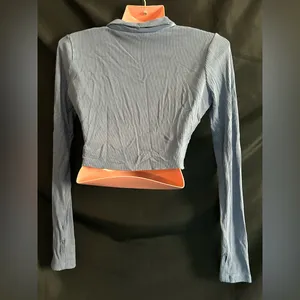 Lucky Label Women's Blue Crop Zip-Up Long Sleeved Top SZ MD thumbnail 2