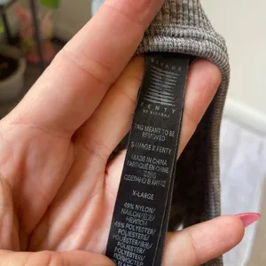 Savage X Fenty SEAMLESS RIB SPORT LOW-IMPACT BRA and legging set thumbnail 9
