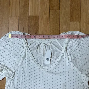 NWT - GAP white U neck blouse thumbnail 10