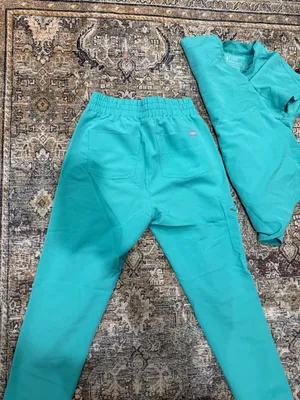 Surgical Green FIGS Set Scrubs thumbnail 7