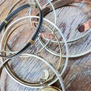 Bracelets lots thumbnail 2