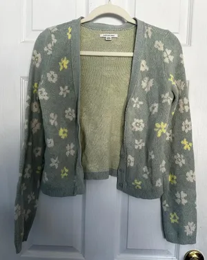 American Eagle Floral Cardigan thumbnail 1
