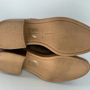 Dolce Vita Farlin Chelsea Bootie Ankle Boot Beige Brown Tan Suede Size 6 M EUC thumbnail 8