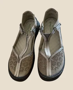 Jambu Creek Pewter Metallic Leather T-Strap Mary Jane Flats Women 7.5W J1CRE56 thumbnail 1