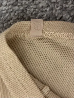 Lululemon Hold Tight Tank Top in Prosecco - Size: 2 thumbnail 4