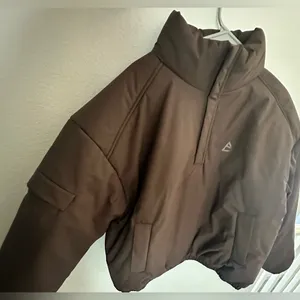 PrettyLittleThing Espresso High Neck Cropped Puffer Jacket thumbnail 4