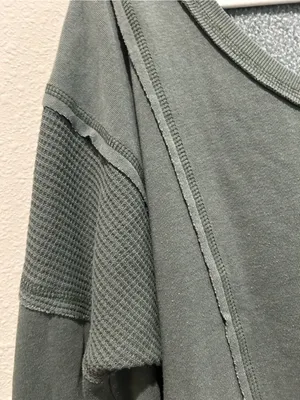 Altar'd State Green Raw Hem Waffle Knit Pullover Oversized Cropped Sweatshirt thumbnail 2