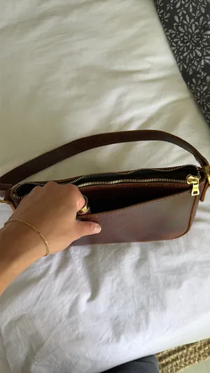 Madewell Portland Leather Shoulder Bag thumbnail 11