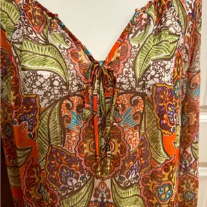 NWOT Tropical Print Sheer Peasant Blouse thumbnail 2