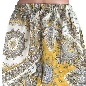 NEW Cider Yellow White Jacquard High Waist Pull On Casual Mini Shorts Size M thumbnail 4