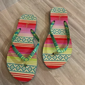 Vera Bradley Flip Flops in Serape Paradise Thong Sandals summer‎ Sz 7-8 thumbnail 2