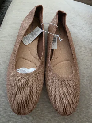Old Navy Sparkling Gold Flats 9 thumbnail 1