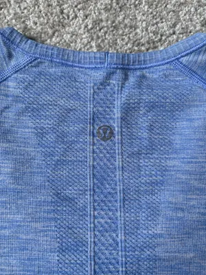 Lululemon Run: Swiftly Tech V Neck in Heathered Lullaby thumbnail 5