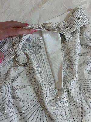 White Sparkly Skirt Size M thumbnail 3