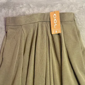 OGL Pleated Midi Volume Skirt Womens S Green Ribbed Pockets Office Capsule NEW thumbnail 9