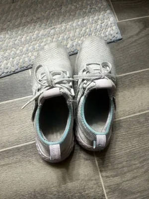 New Balance Sneakers thumbnail 3