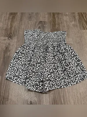 Shein Black and White Floral High Rise Shorts thumbnail 2