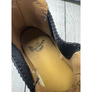 Dr Martens 2976 White Leather Chelsea Boot Women Yellow Stitch 26228100 SZ 6 thumbnail 10